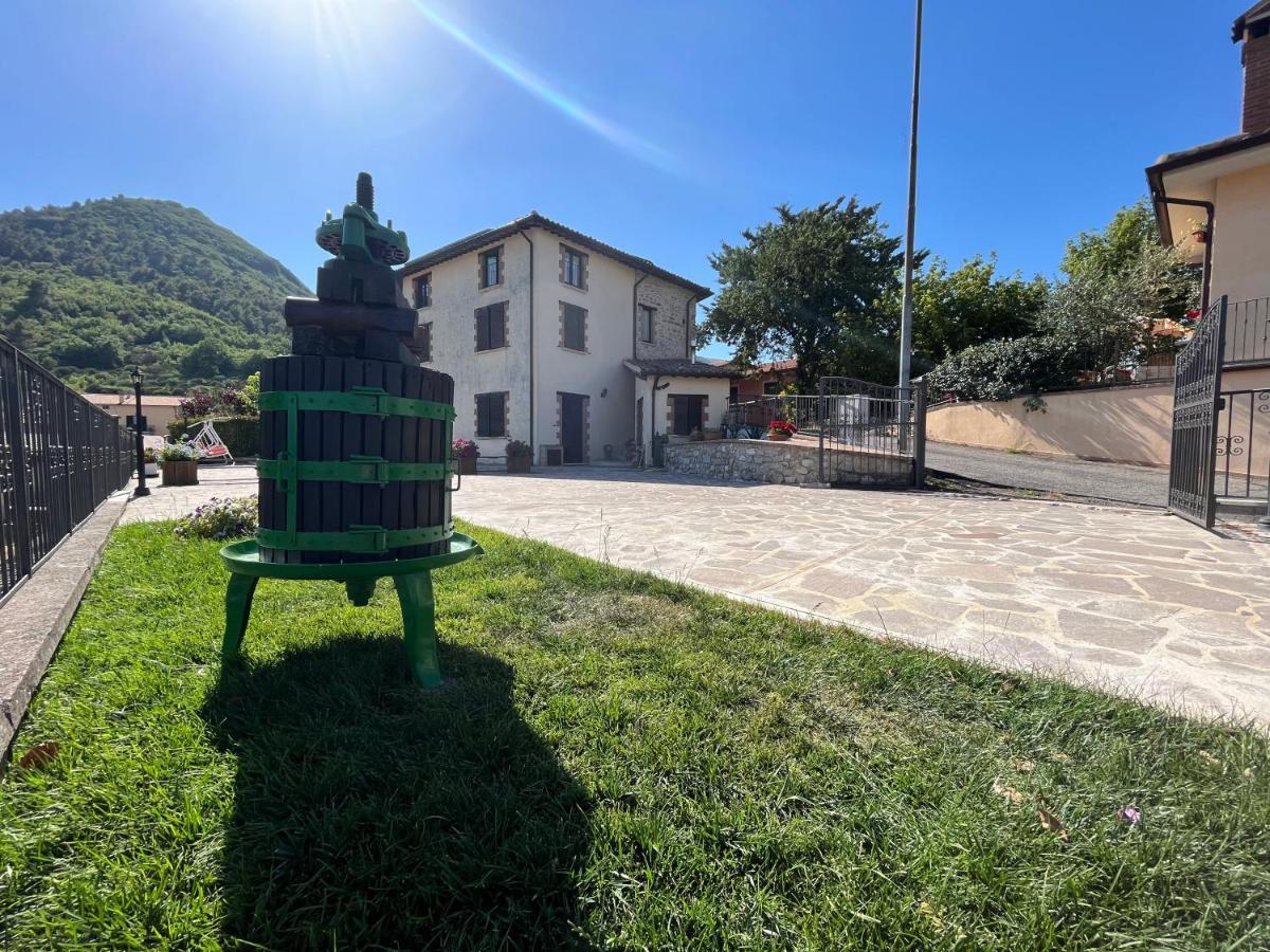 Casa Vacanze Vecchio Frantoio Residenza Moraiolo سبوليتو المظهر الخارجي الصورة