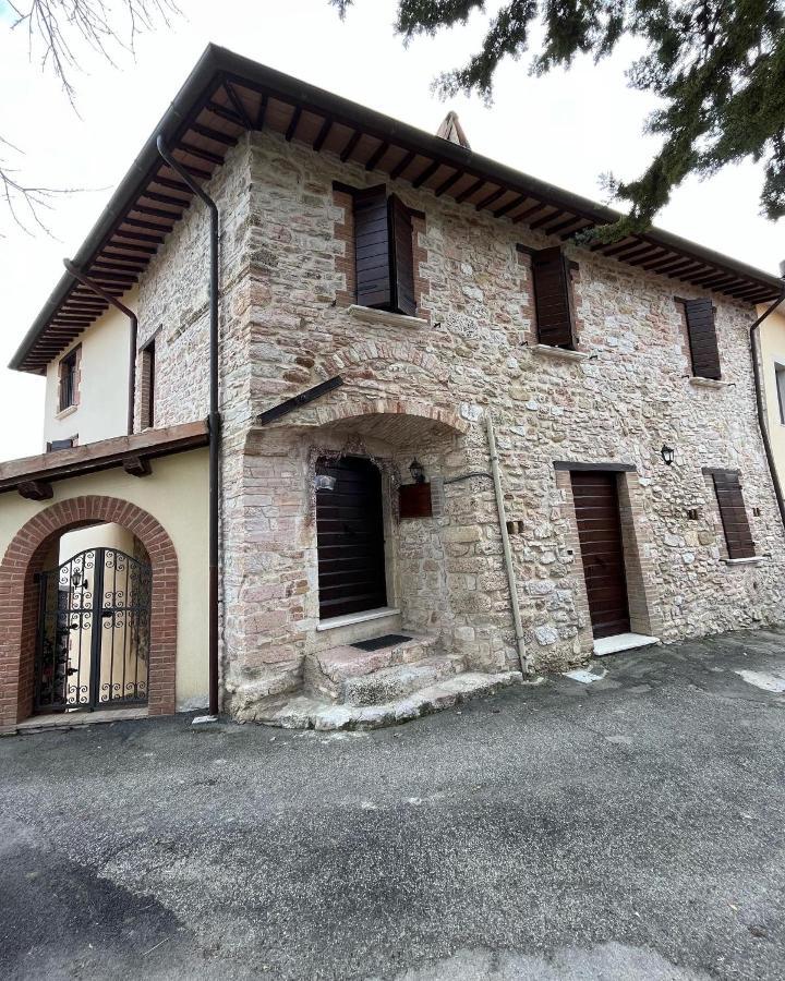 Casa Vacanze Vecchio Frantoio Residenza Moraiolo سبوليتو المظهر الخارجي الصورة