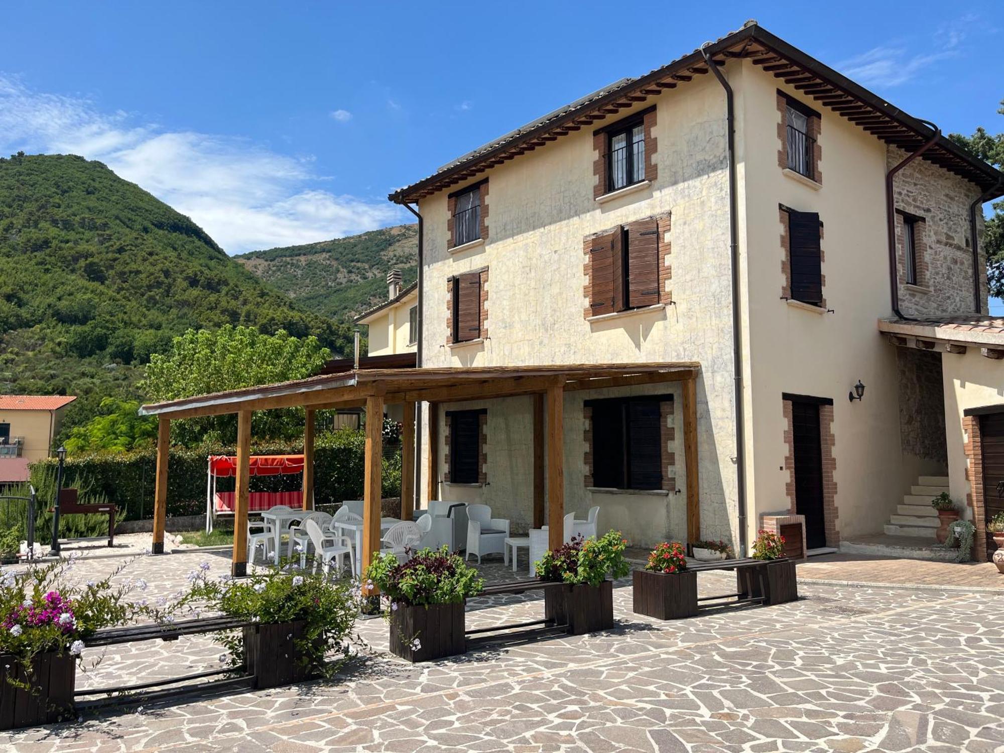 Casa Vacanze Vecchio Frantoio Residenza Moraiolo سبوليتو المظهر الخارجي الصورة